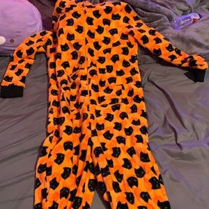 Women’s XL one piece, zip up with hood